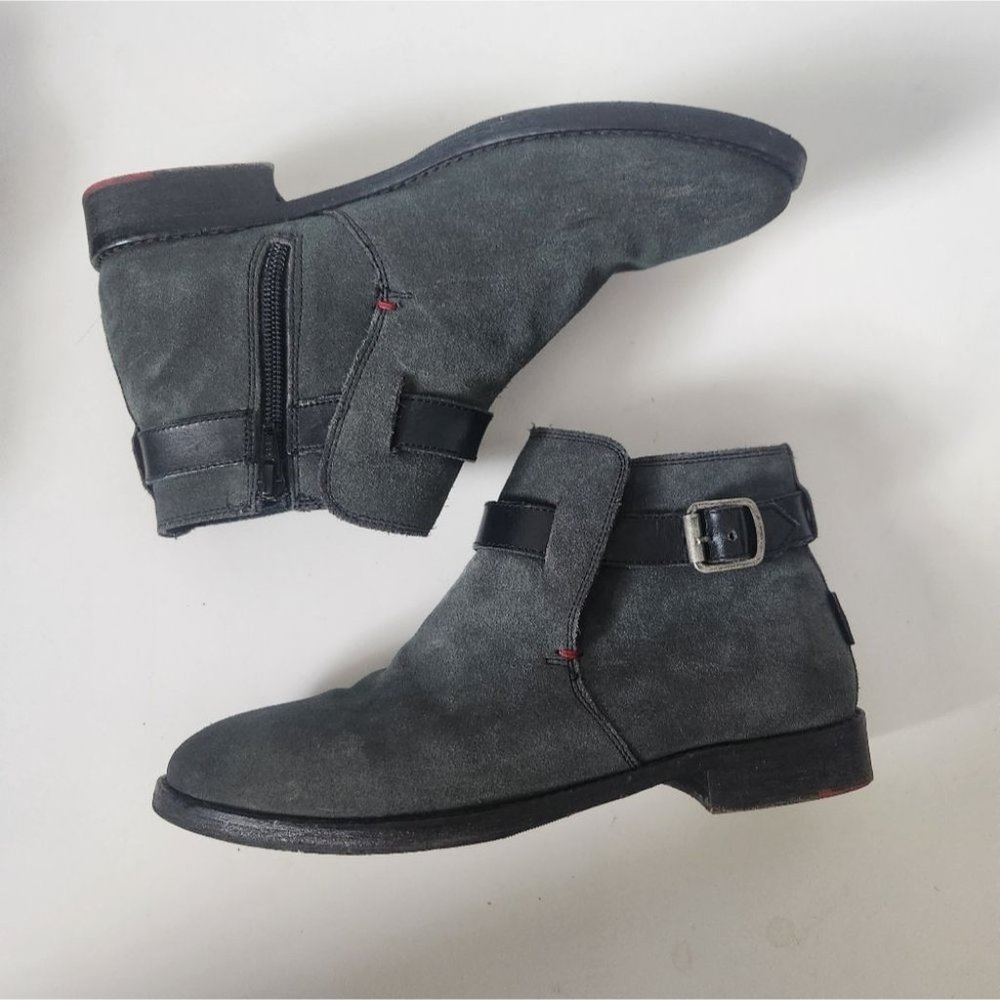 LEVI'S | Suede ankle boots gray black sz 7.5